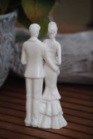 Skulptur Dekofigur Hochzeitspaar Torte Hochzeitsfigur aus Keramik weiß  17cm