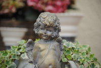 Schöne Engel Steinfigur auf Herz Gartendeko Steinguss frostfest 25 cm