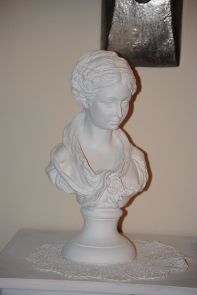 Schöne Dame Büste Frau Figur Skulptur H36 cm  Shabby Patina beige Garten Deko