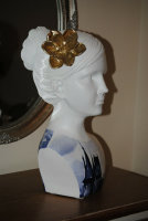 Große Schöne Dame Büste Frau Figur Skulptur  Landhaus Style Weiss blau gold