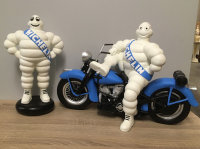 Dekorations Figur Michelin-Männchen Blau auf Motorrad XL Werbefigur Replikat