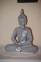 Buddha  FENG SHUI STATUE  30 cm Figur Garten Deko Wetterfest  Grau Antik Silber