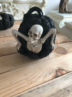 Totenschädel mit Figur  Skull Gothic Kürbis...