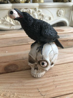 Totenschädel mit Figur Skull Gothic Rabe Halloween...