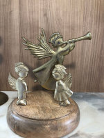 Drei Engel in Farbe Gold Aluguss auf Holzsockel H22 cm