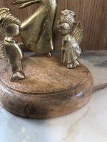 Drei Engel in Farbe Gold Aluguss auf Holzsockel H22 cm