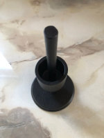 Flaschenaufsatz schwarz Aluminium für Stumpenkerze IN VINO von Krömer