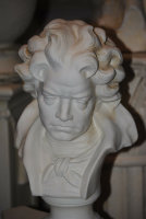 Büste des deutschen Komponisten der Wiener Klassik Ludwig v. Beethoven 70