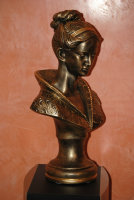 Büste Figur für Säule Frau Dame Edel Daria Statue  Deko 2028-110